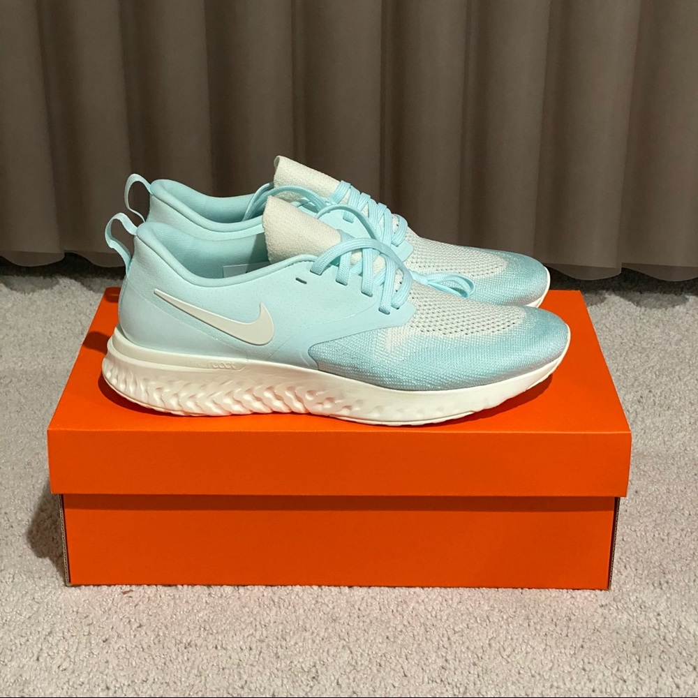 Nike Odyssey React 2 Flyknit